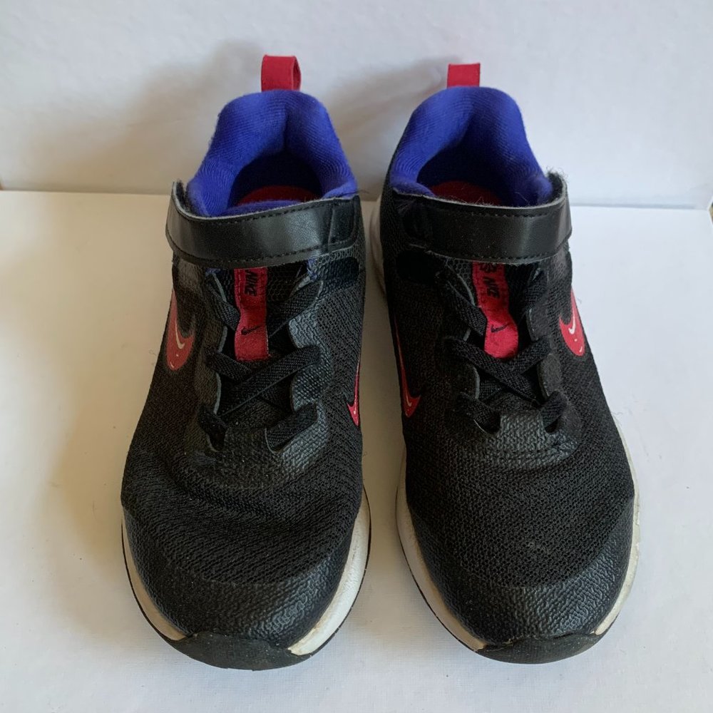 12.5 Kids Nike Sneakers